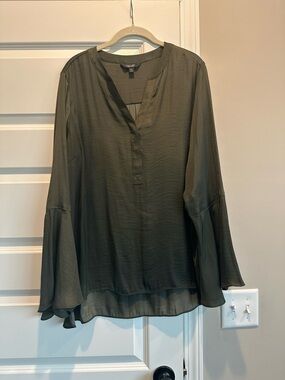 Simply Vera Vera Wang Green Split V-Neck Bell Sleeve Tunic